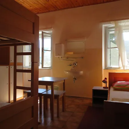 Vandrerhjem Hi Veli Lošinj