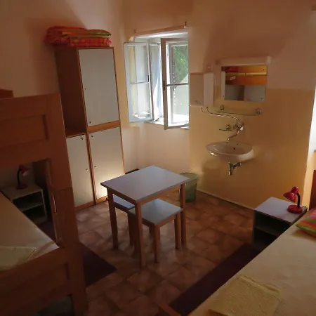 Hi Vandrerhjem Veli Lošinj